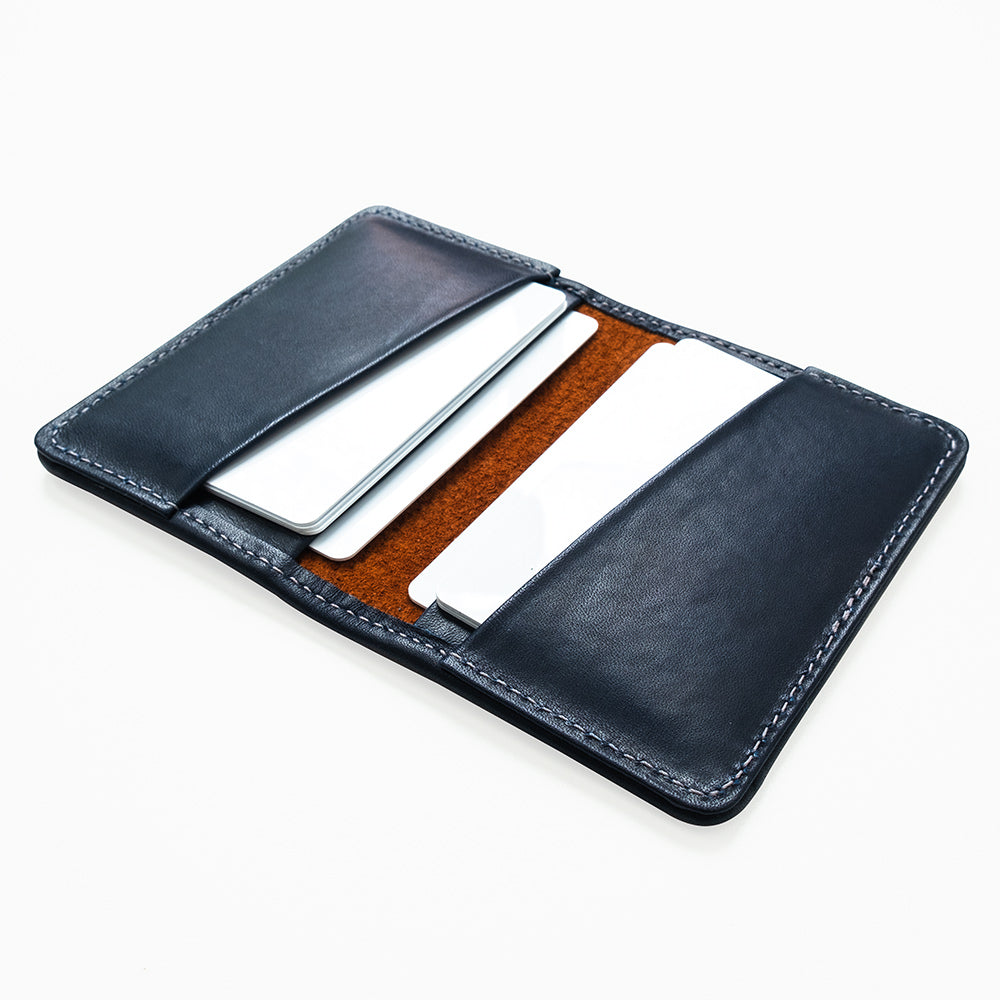 Compact leather wallet for men
